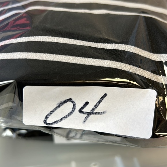 Torrid/ NWT/ Black Stripe Tie Front Wide Leg Pant/ size 4 /STRIPE CREPE WIDE LEG - Picture 12 of 12